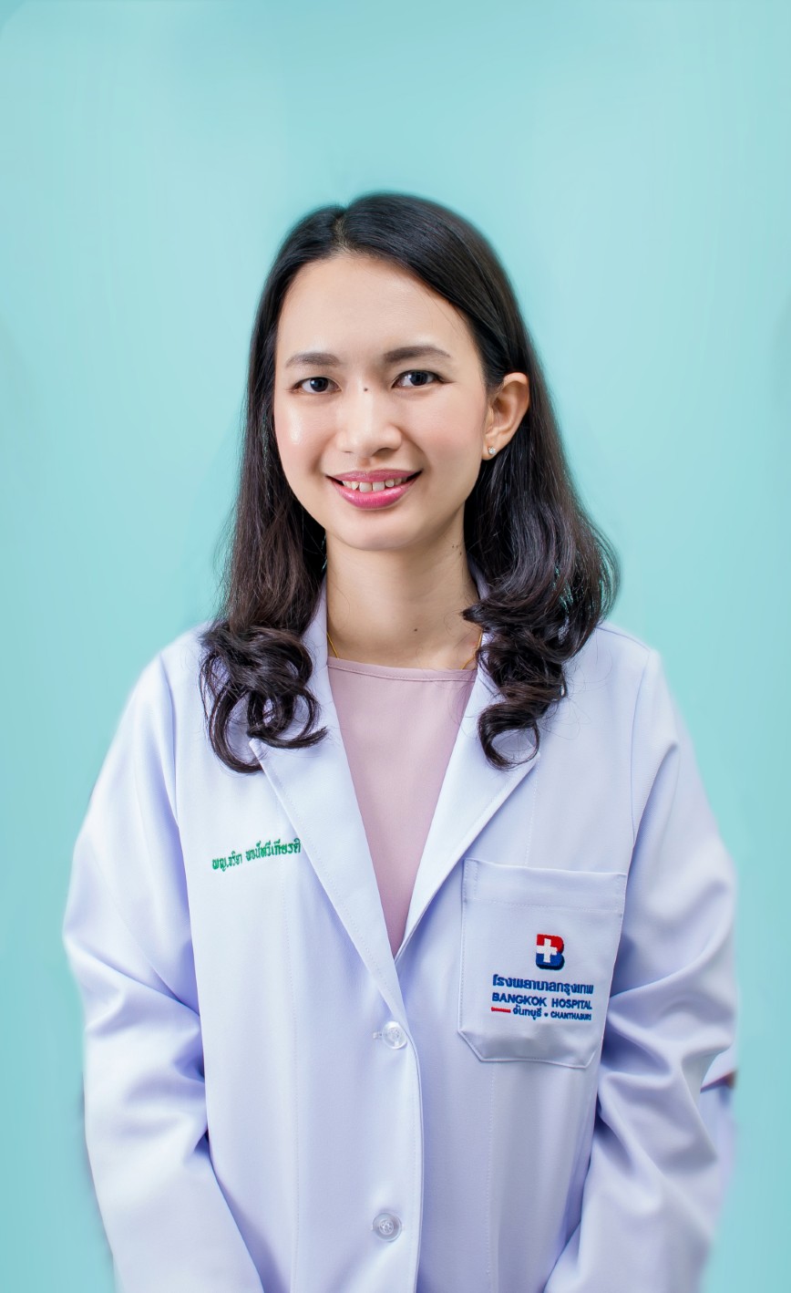 แพทย์หญิง จริยา พจน์ทวีเกียรติ